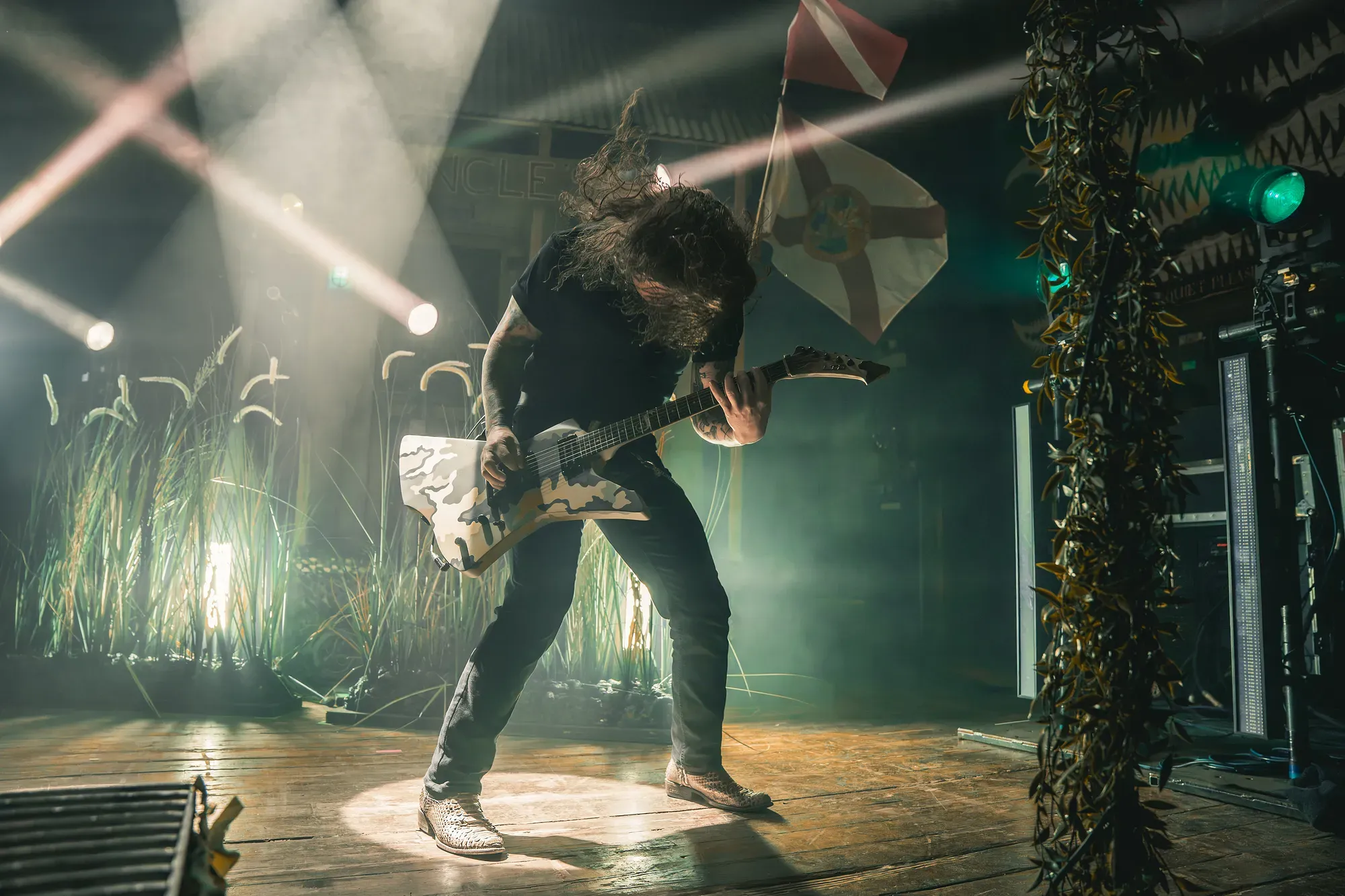 Wage War — frame 18
