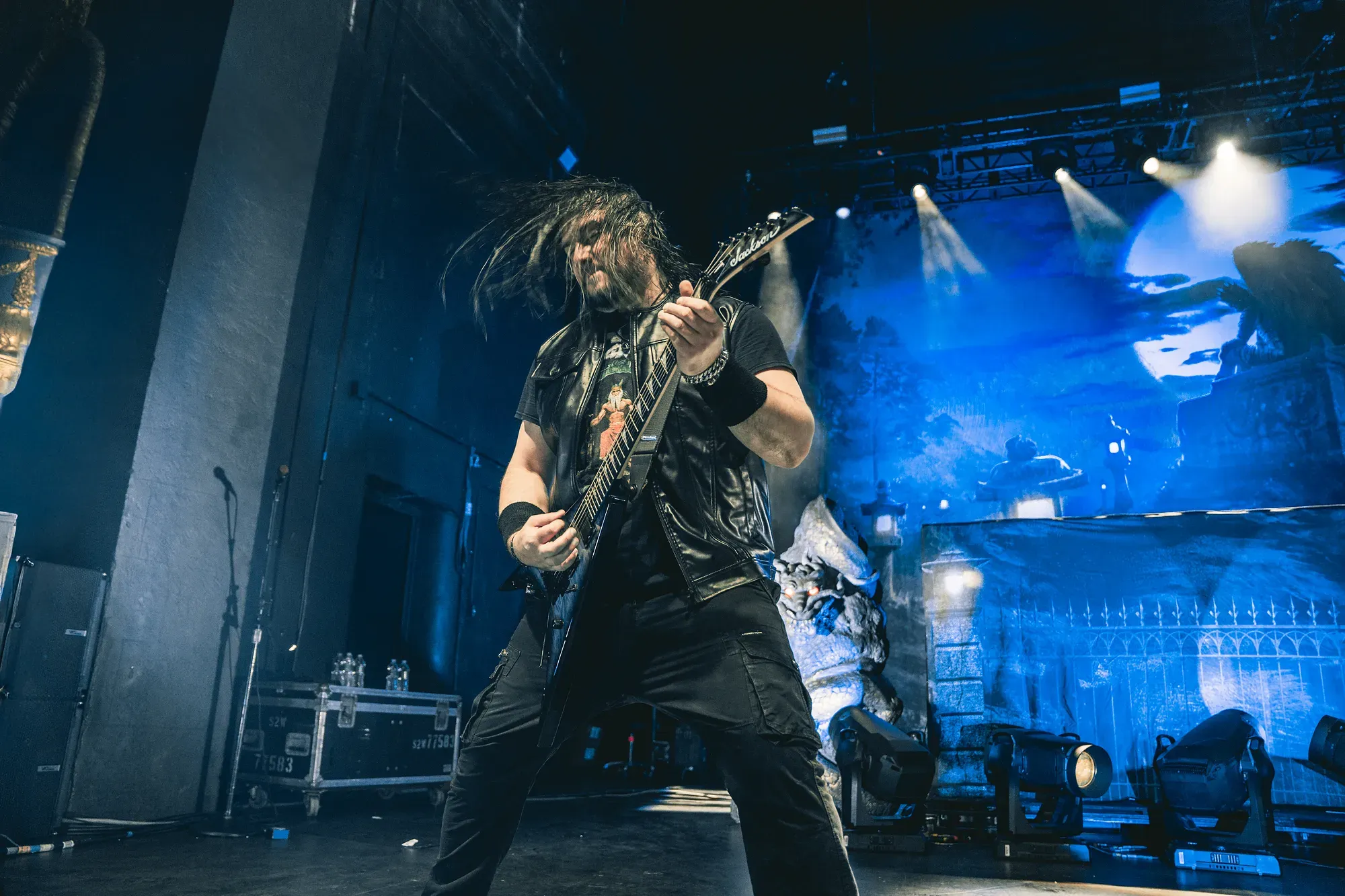 Trivium — frame 06